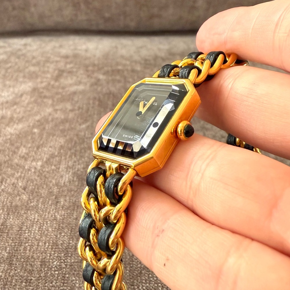 Authentic CHANEL Premiere watch size Medium M gold and black leather bracelet - Picture 8 of 16